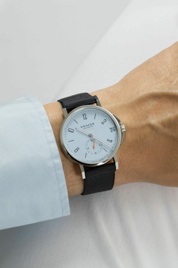 NOMOS | Ahoi 38 Datum Sky – Bild 3