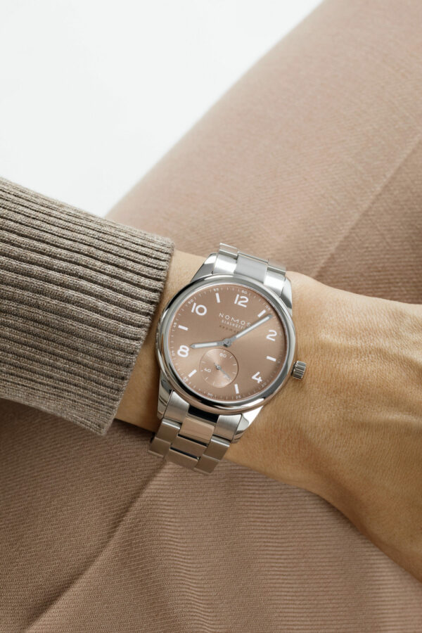 NOMOS | Club Sport Metallband Ember – Bild 3