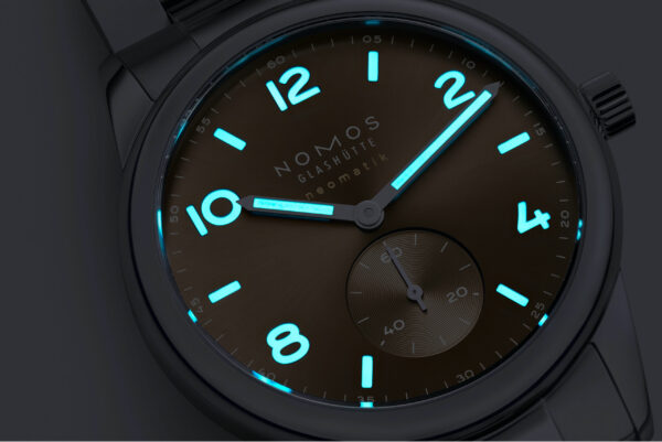 NOMOS | Club Sport Metallband Ember – Bild 5