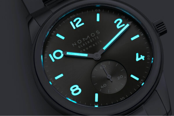 NOMOS | Club Sport Metallband Smoke – Bild 6